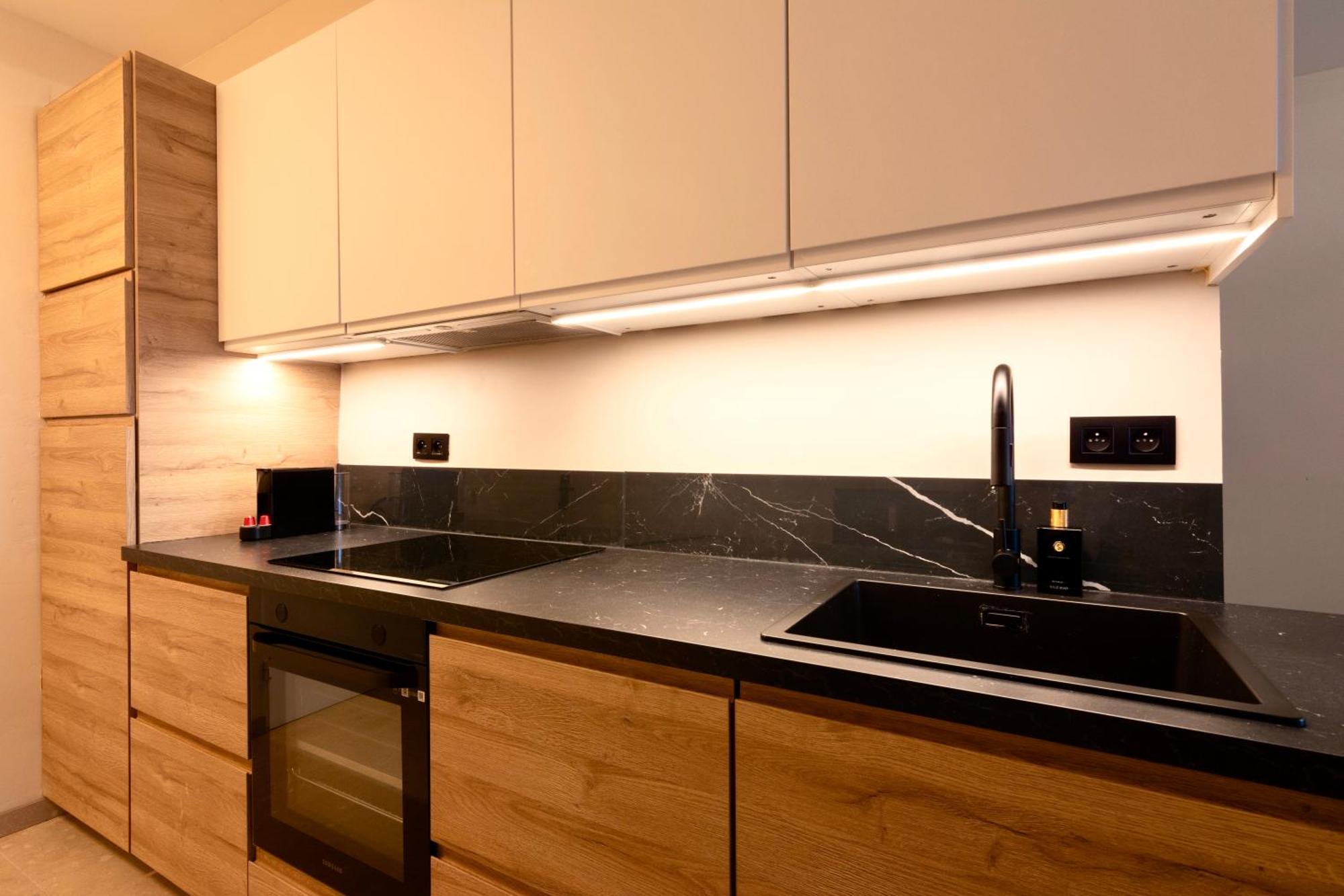 Studio By Aimee - 20M From The Beach & In City Centre! オステンド エクステリア 写真