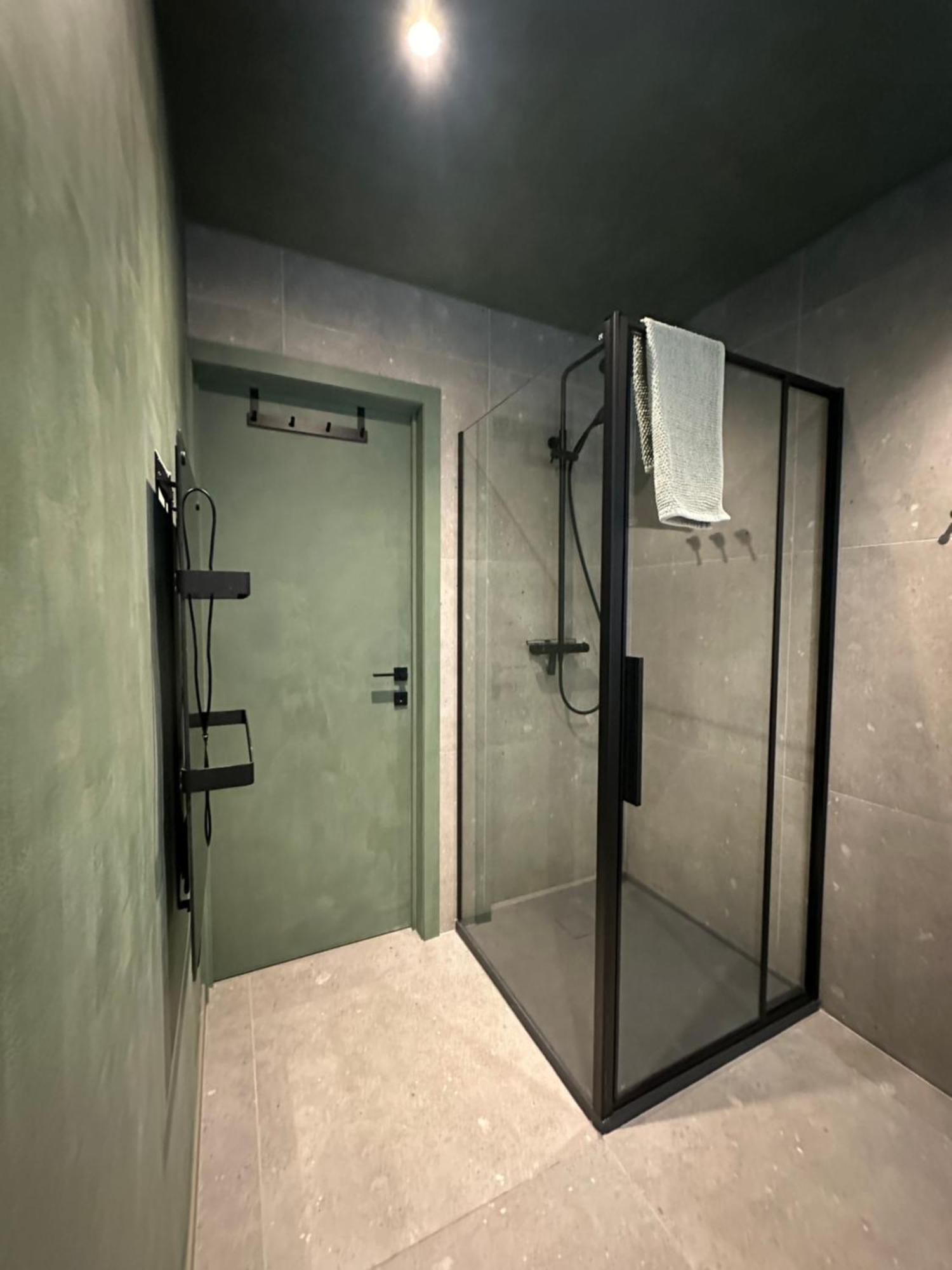 Studio By Aimee - 20M From The Beach & In City Centre! オステンド エクステリア 写真